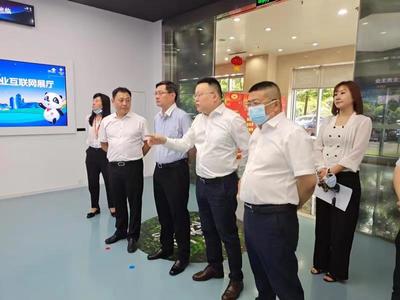 深化校企合作，書記校長攜手走訪企業(yè)推進職業(yè)技能培訓